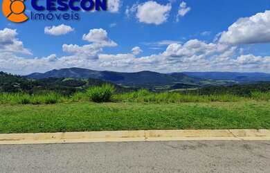 Imagem: O terreno possui 717m² de Área e está localizado em Quintas