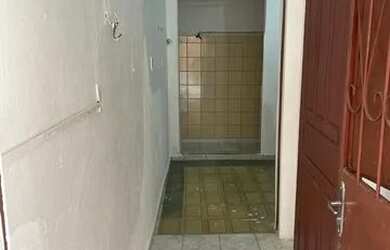 Imagem: A kitnet possui 1 Dormitório e 1 Banheiro e está localizado