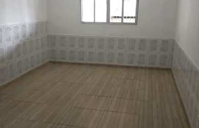 Imagem: A casa possui 2 Dormitórios, 1 Banheiro e está localizado