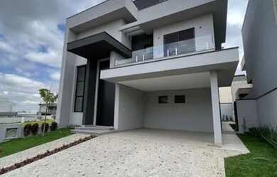 Imagem: A casa em condomínio possui 4 Dormitórios, 5 Banheiros, 4