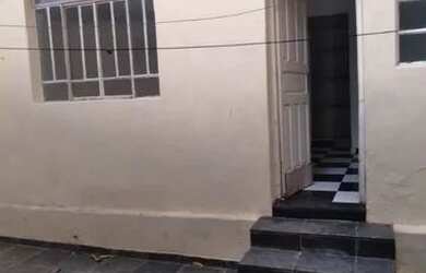 Imagem: A casa possui 3 Dormitórios, 1 Banheiro, 1m² de Área e está