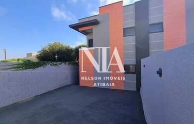 Imagem: A casa possui 3 Dormitórios, 4 Banheiros, 2 Vagas na garagem