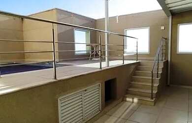 Imagem: O apartamento na cobertura possui 3 Dormitórios, 5 Banheiros