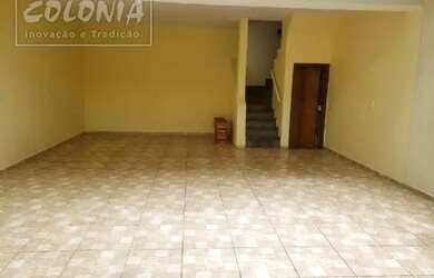 Imagem: A casa possui 2 Dormitórios, 3 Banheiros, 3 Vagas na garagem