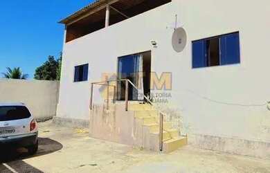 Imagem: A casa possui 5 Dormitórios, 2 Banheiros, 2 Vagas na garagem