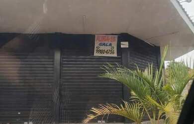 Imagem: A casa possui 2 Dormitórios, 3 Banheiros, 5 Vagas na garagem