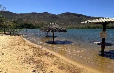 Imagem 15: Chácara na beira do lago