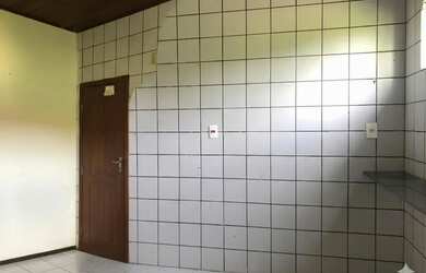 Imagem 13: Imóvel para aluguel possui 81 metros quadrados com 3 quartos em Mangueirão...