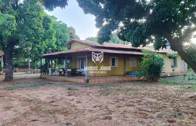 Imagem: A fazenda possui 10000000m² de Área e está localizado em