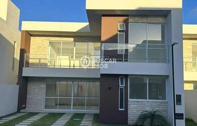 Imagem: A casa em condomínio possui 4 Dormitórios, 3 Banheiros, 2