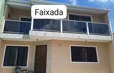 Imagem: A casa em condomínio possui 4 Dormitórios, 2 Banheiros, 3