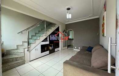 Imagem: A casa possui 2 Dormitórios, 2 Banheiros, 1 Vaga na garagem