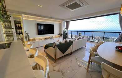 Imagem: O apartamento possui 4 Dormitórios, 4 Banheiros, 2 Vagas na