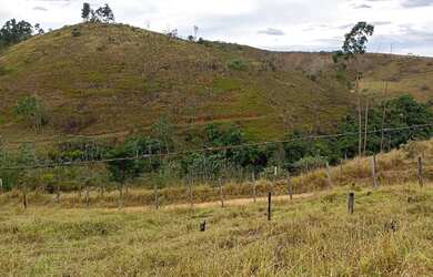 Imagem: A chácara possui 3.000m² de Área e está localizado em Cachoeira