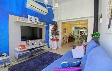 Imagem 6: Casa em Porto Alegre, no bairro Ipanema, com 3 dormitório s , e 3 banheiros,...