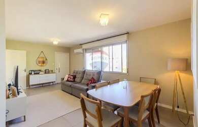 Imagem 3: Oportunidade Única na Avenida Medianeira Espaço, Conforto e Localização...