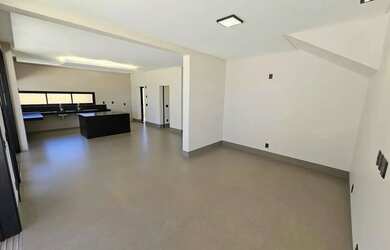 Imagem 7: Sobrado para venda possui 288 metros quadrados com 4 quartos em Jardins...