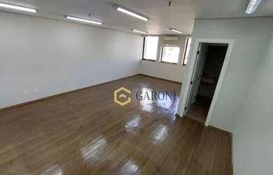 Imagem: O depósito possui 1 Vaga na garagem, 45m² de Área e está