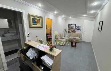 Imagem: O depósito possui 2 Vagas na garagem, 52m² de Área e está