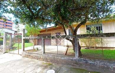 Imagem: O terreno possui 450m² de Área e está localizado em Centro