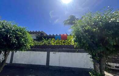 Imagem: Casa na linear no centro