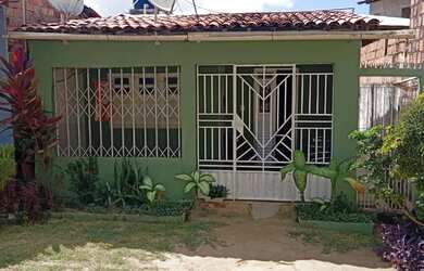 Imagem: A casa possui 2 Dormitórios, 1 Banheiro e está localizado