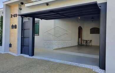 Imagem: A casa possui 2 Dormitórios, 1 Banheiro, 4 Vagas na garagem