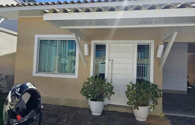 Imagem: A casa para alugar possui 3 Dormitórios, 3 Banheiros, 2 Vagas