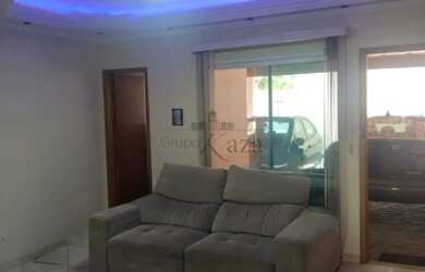 Imagem: A casa em condomínio possui 2 Dormitórios, 2 Banheiros, 2