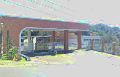 Imagem: A casa possui 789m² de Área e está localizado em Colônia