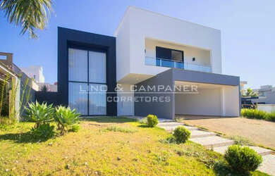 Imagem: A casa em condomínio possui 3 Dormitórios, 5 Banheiros, 4