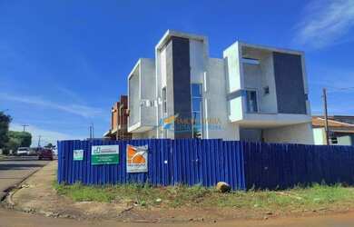 Imagem: A casa possui 3 Dormitórios, 4 Banheiros, 138m² de Área e