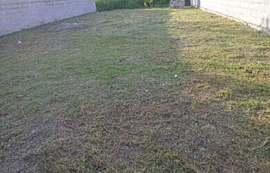 Imagem: O terreno possui 300m² de Área e está localizado em Praia