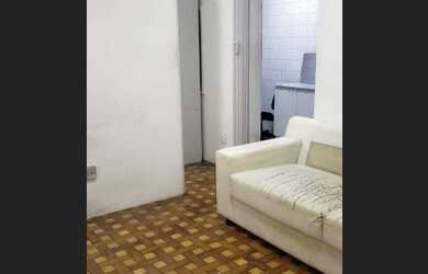 Imagem: O apartamento possui 1 Dormitório, 1 Banheiro, 60m² de Área