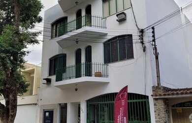 Imagem: O apartamento possui 2 Dormitórios, 2 Banheiros e está localizado