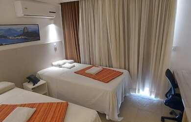 Imagem: O apartamento possui 1 Dormitório, 1 Banheiro, 1 Vaga na garagem