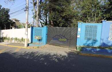 Imagem: A casa em condomínio possui 3 Dormitórios, 2 Banheiros, 300m²