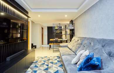 Imagem: A casa possui 3 Dormitórios, 3 Banheiros, 3 Vagas na garagem