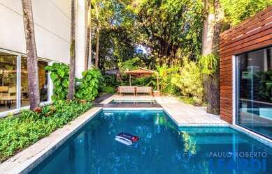 Imagem: A casa em condomínio possui 5 Dormitórios, 5 Banheiros, 5