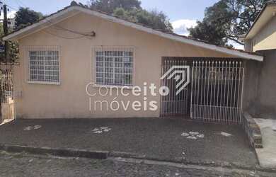 Imagem: A casa possui 3 Dormitórios, 1 Banheiro, 1 Vaga na garagem