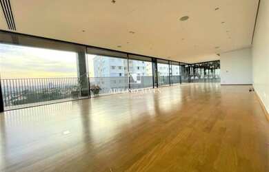 Imagem 3: Vila Madalena, alto padrão com 440 mts, todo avarandado, 5 vagas