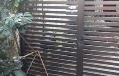 Imagem 2: Portão de alumínio. 1m² de Área