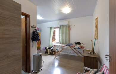 Imagem 7: Porto Alegre - Casa Padrão - Guarujá