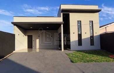 Imagem: A casa em condomínio possui 3 Dormitórios, 4 Banheiros, 4