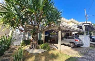 Imagem: A casa em condomínio possui 4 Dormitórios, 5 Banheiros, 2