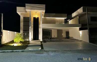 Imagem: A casa em condomínio possui 3 Dormitórios, 4 Banheiros, 3