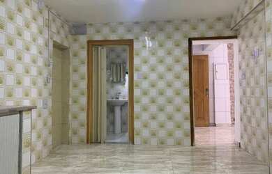 Imagem: A casa possui 3 Dormitórios, 1 Banheiro, 1 Vaga na garagem