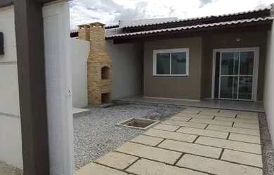 Imagem: A casa possui 2 Dormitórios, 2 Banheiros, 1 Vaga na garagem