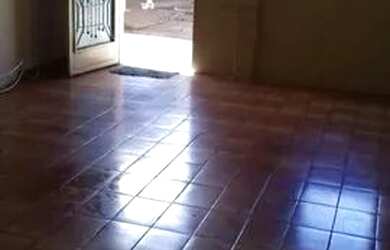 Imagem 5: Vendo Casa simples antiga bem espaçosa em Campo grande MS bairro Santa...