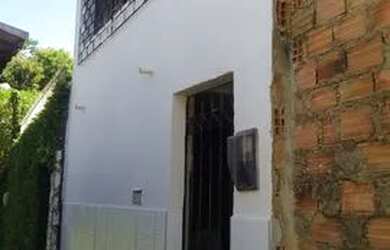 Imagem: A casa possui 2 Dormitórios, 1 Banheiro, 90m² de Área e